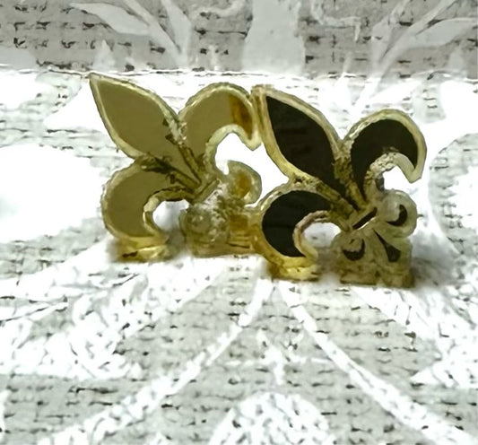 Fleur de lis- stud earrings